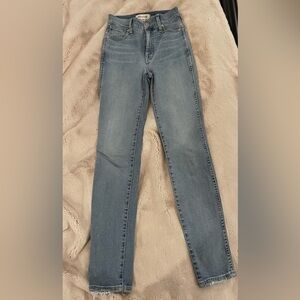 Madewell size 23 high wasted light , skinny leg Jean, like new